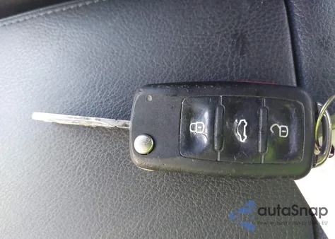 2015 Volkswagen Jetta 2.0L S z USA, uszkodzony, nr VIN 3VW2K7AJ2FM260180